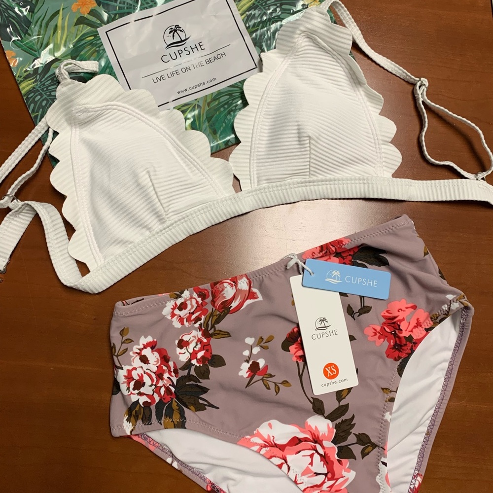 New Cupshe triangle bikini w high waisted bottom